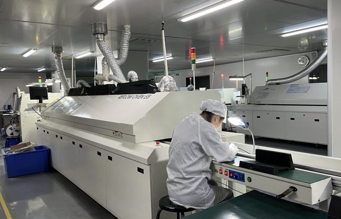 Images of the SAECled lighting laboratory and production environment-1